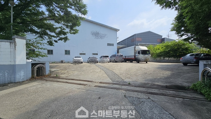 경기 광주시 도척면 방도리 창고 - 449평 (공장으로 용도변경 가능) 매매 매물번호 11438 사진 1
