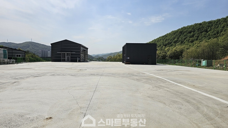 경기 광주시 초월읍 지월리 1종근생(소매점) - 84평 월세 매물번호 11889 사진 1